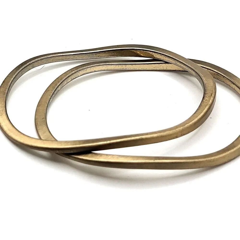 Set of 2 Vintage Brushed Goldtone Wavy Bangle Bracelet 2.75in dia